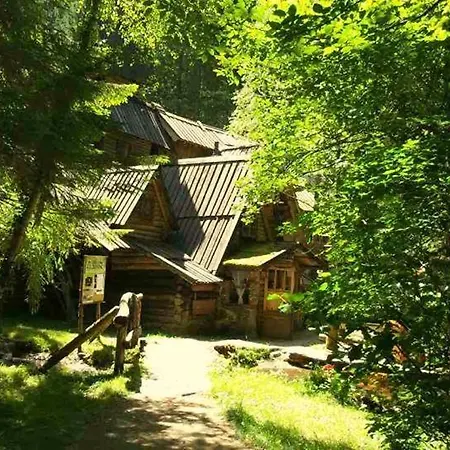 Zelenkovac منتزه العطل