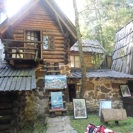 ホリデーパーク Zelenkovac Podrašnica